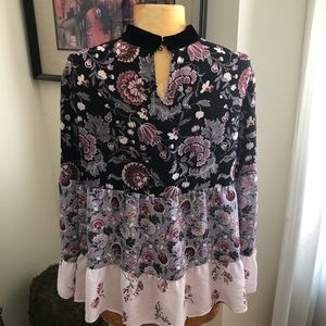 Gorgeous Loft Top Blouse M
